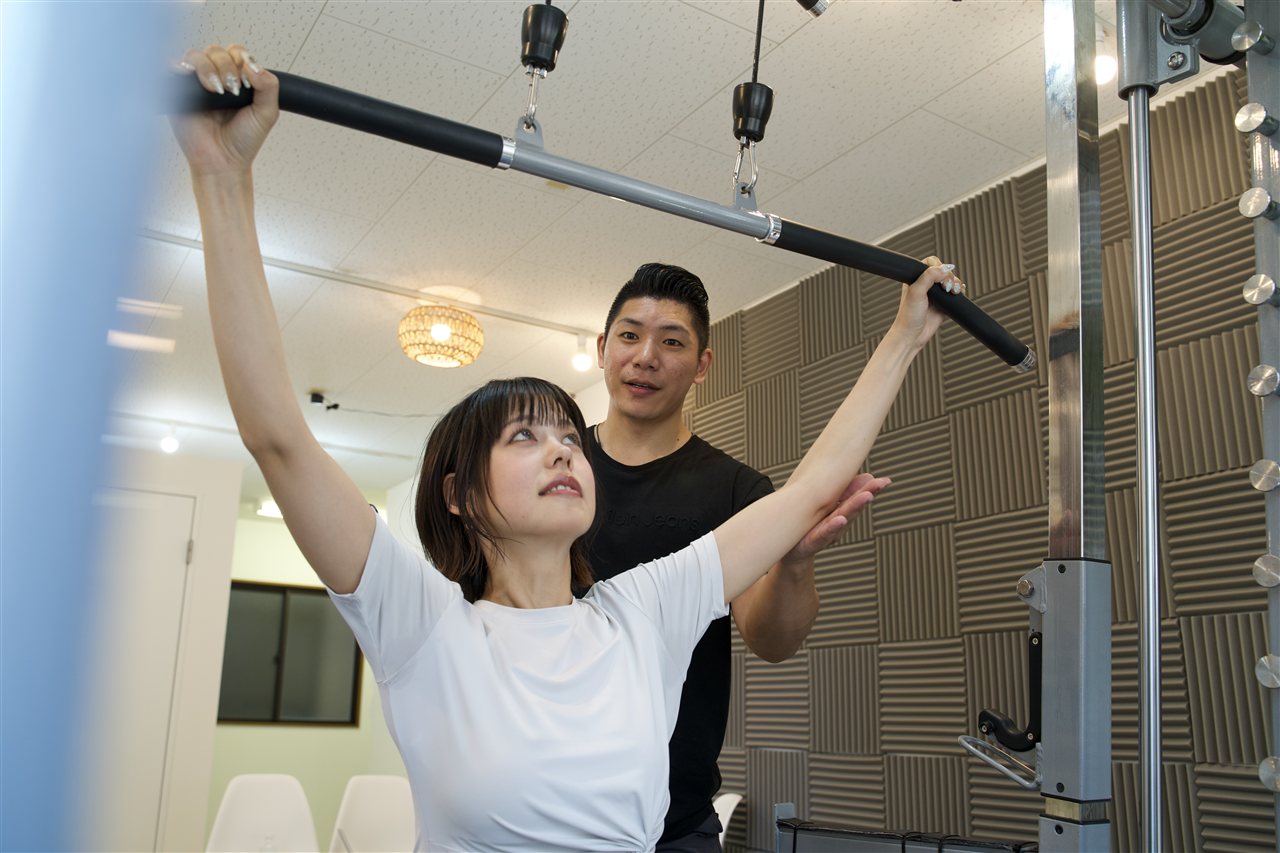 Weight Downのトレーナーによるトレーニング指導風景
